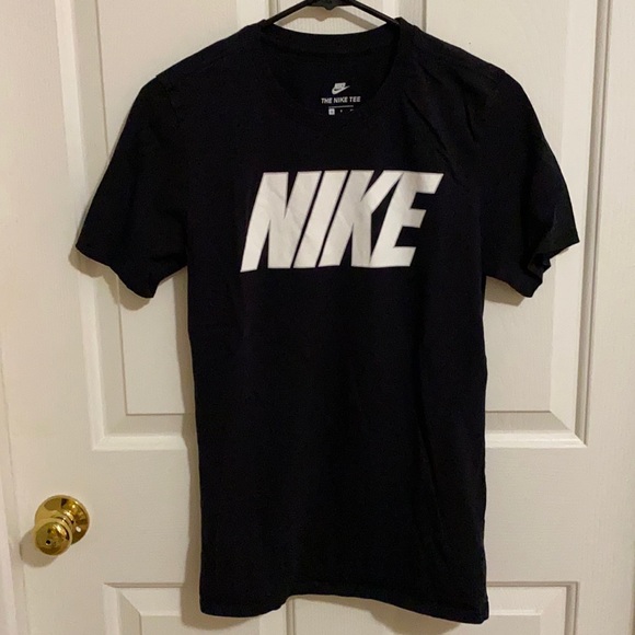 Nike T-Shirt - Picture 1 of 1